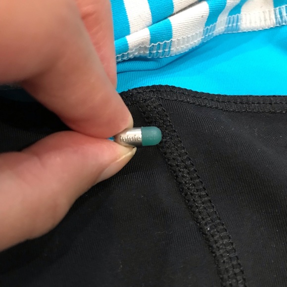 Lululemon Run: Inspire Crop II Legging Black / Twin Stripe Spry Blue / Spry blue - Picture 7 of 15